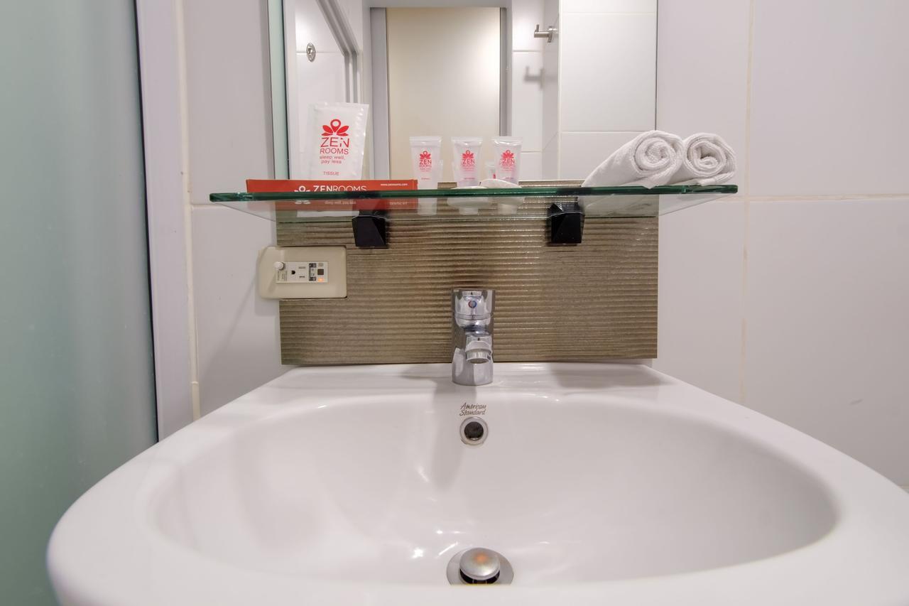 Zen Rooms Bangkal Makati Makati City Esterno foto